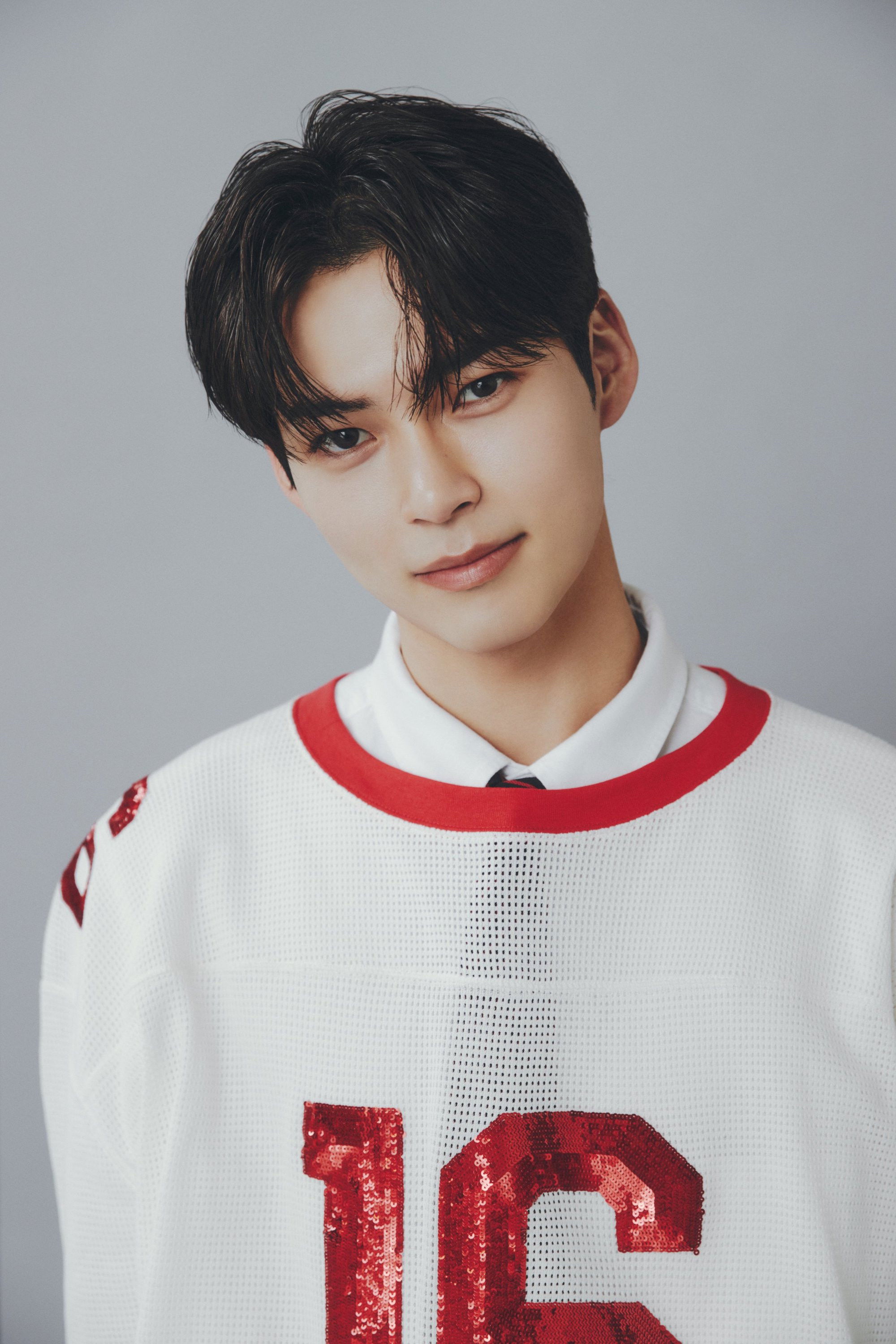 et billede af Sung Hanbin