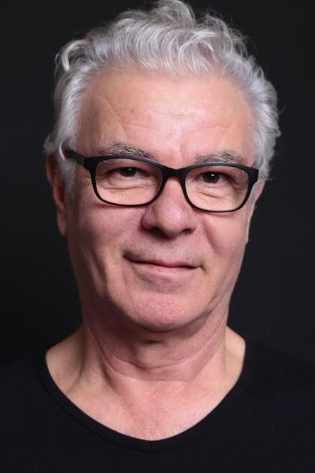 et billede af Tanfer Yaşar German