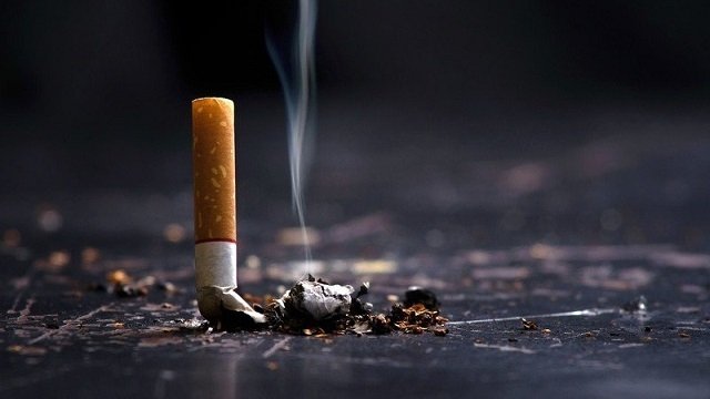 1953 - Tabac l'industrie du mensonge