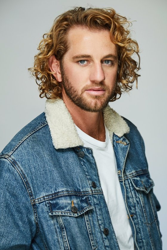 et billede af Dylan Hare