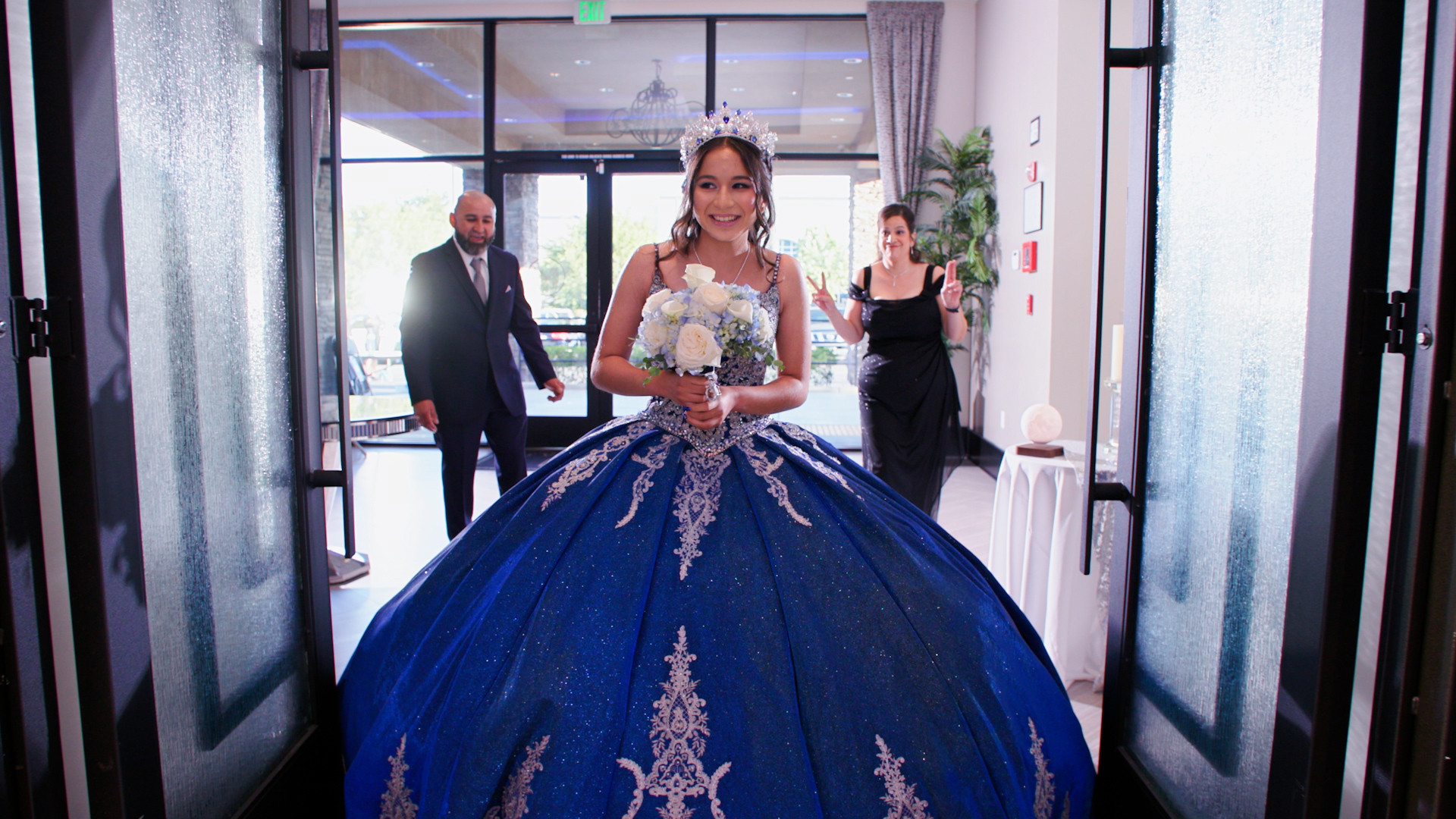 My Dream Quinceañera S01E10 backdrop