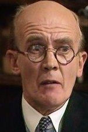 et billede af Kenneth Waller