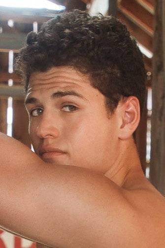 Corey Marshall fotoğraf 3