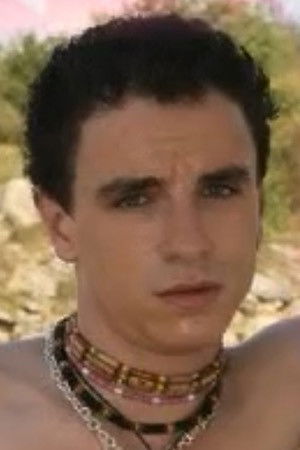 et billede af Paul Studi