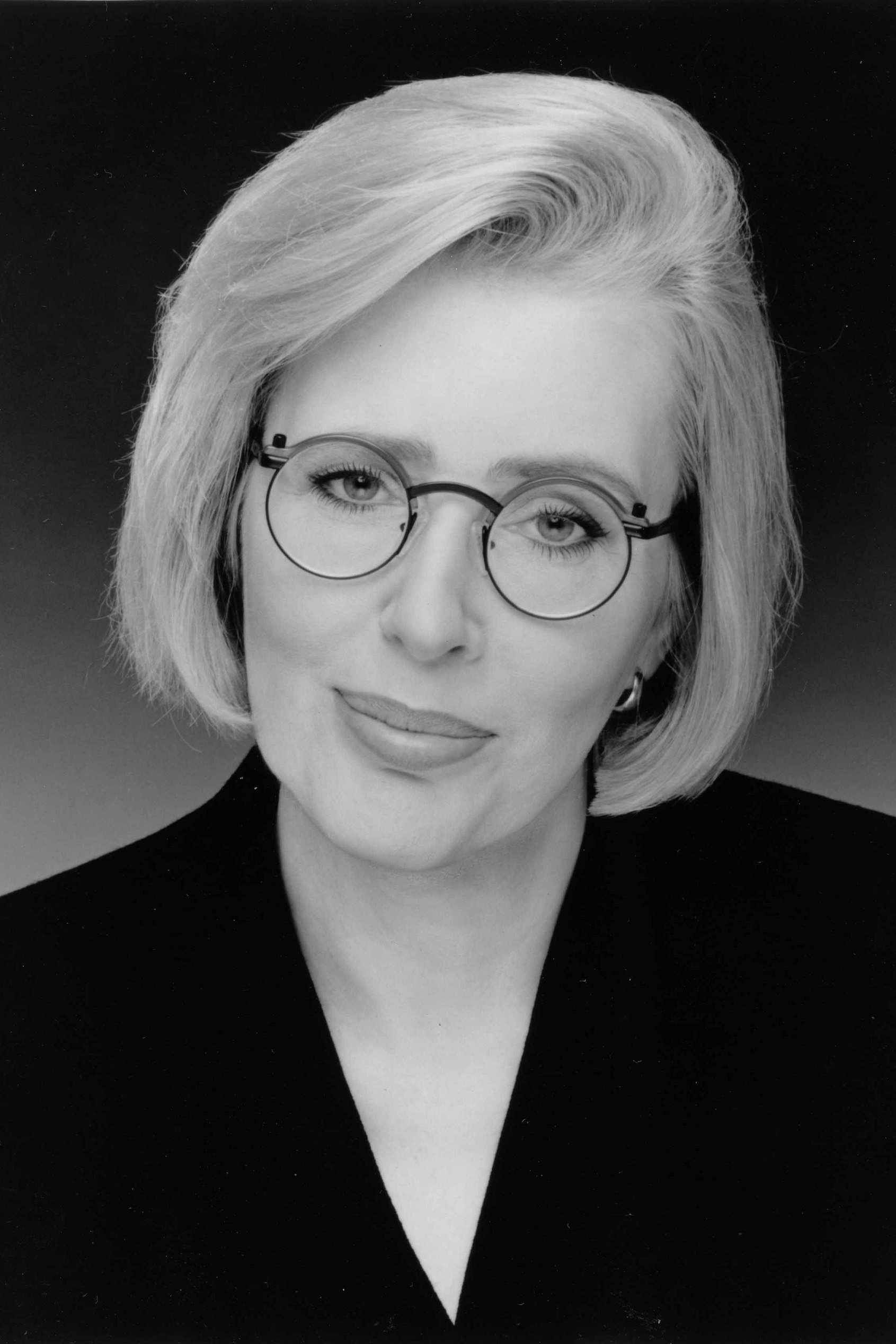 Anne Summers's picture in the cast