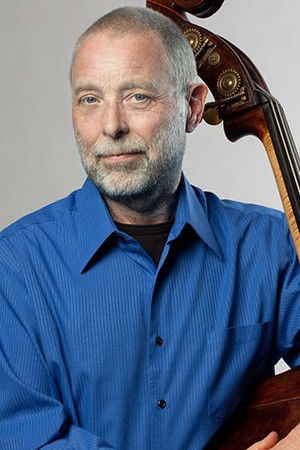 et billede af Dave Holland