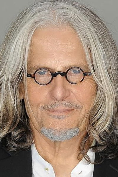 et billede af Elias McCabe