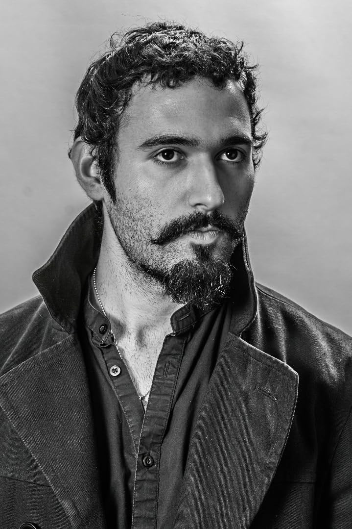 et billede af Keon Hedayati