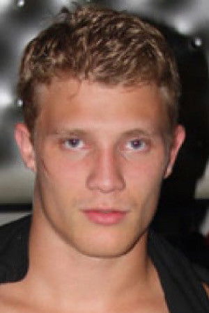 et billede af Kameron Frost