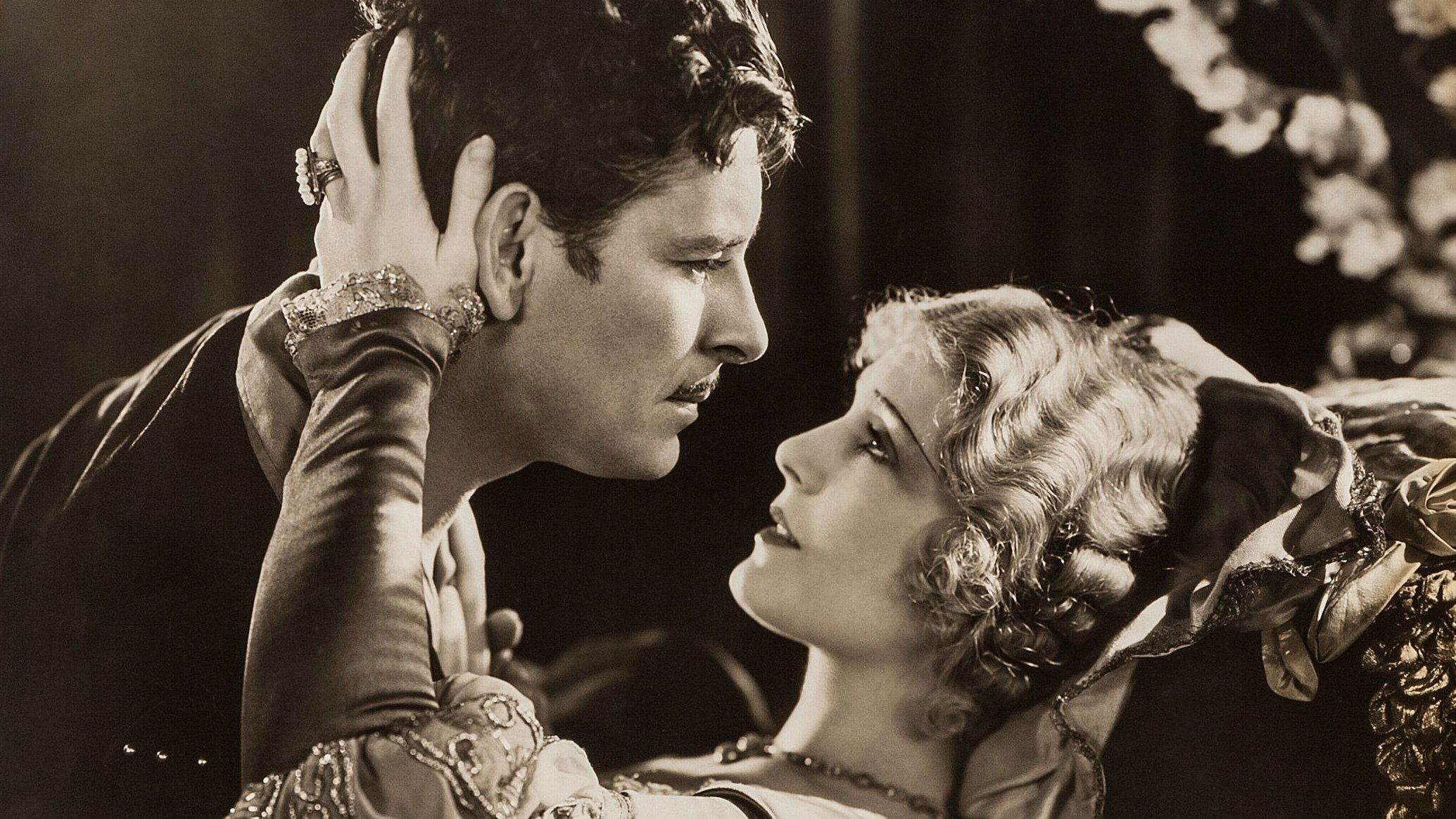 Two Lovers (1928)
