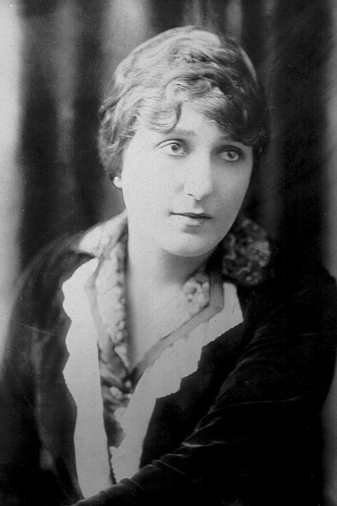 et billede af Léontine Massart