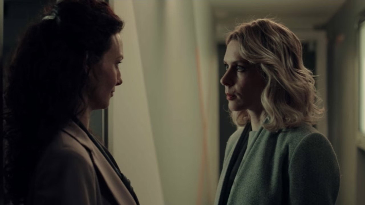 S1E1 · Monsters from the Past (1)