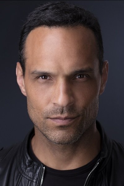 et billede af Bronson Picket