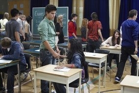 Degrassi: la nueva generación 10x23