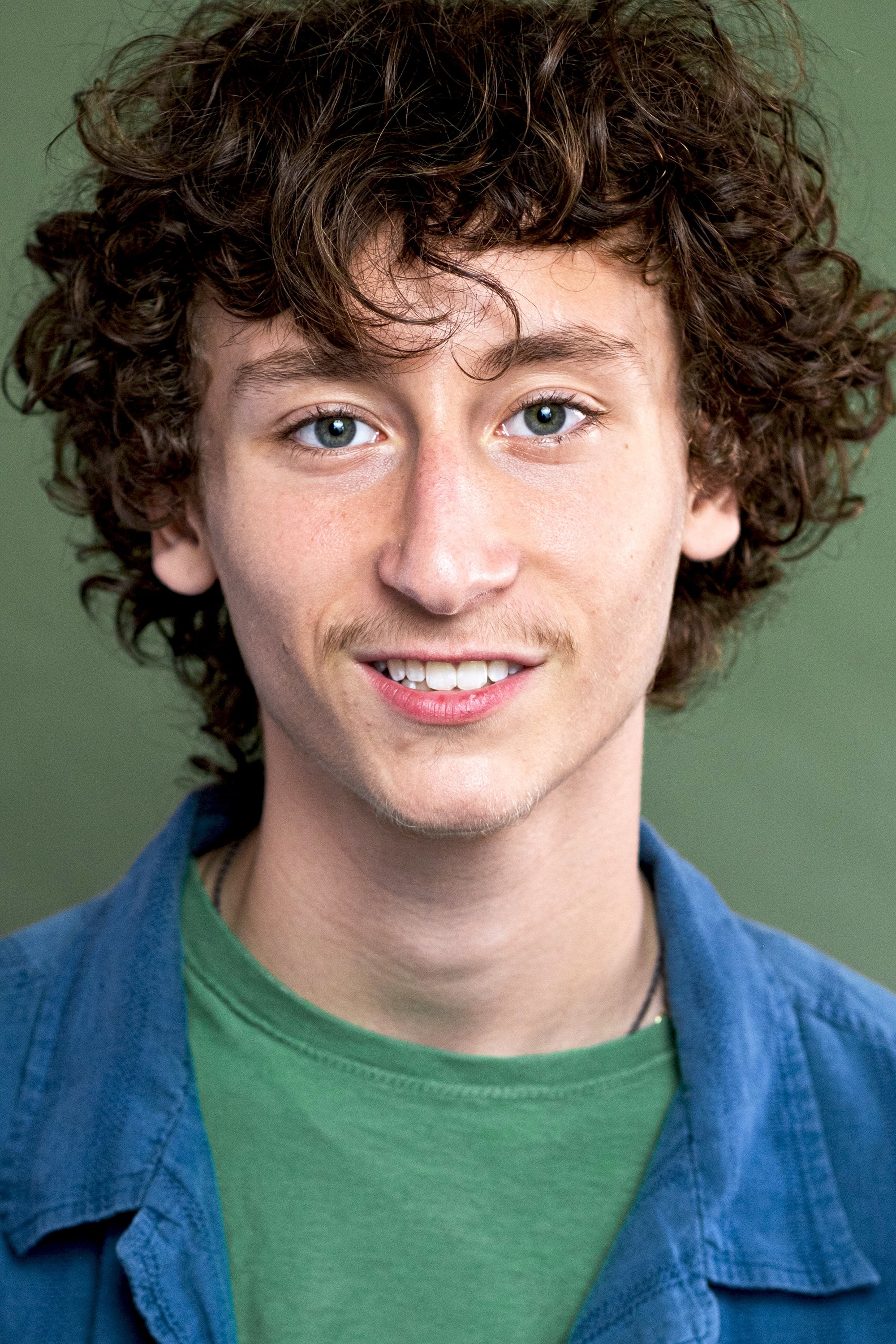 et billede af Shane Almagor