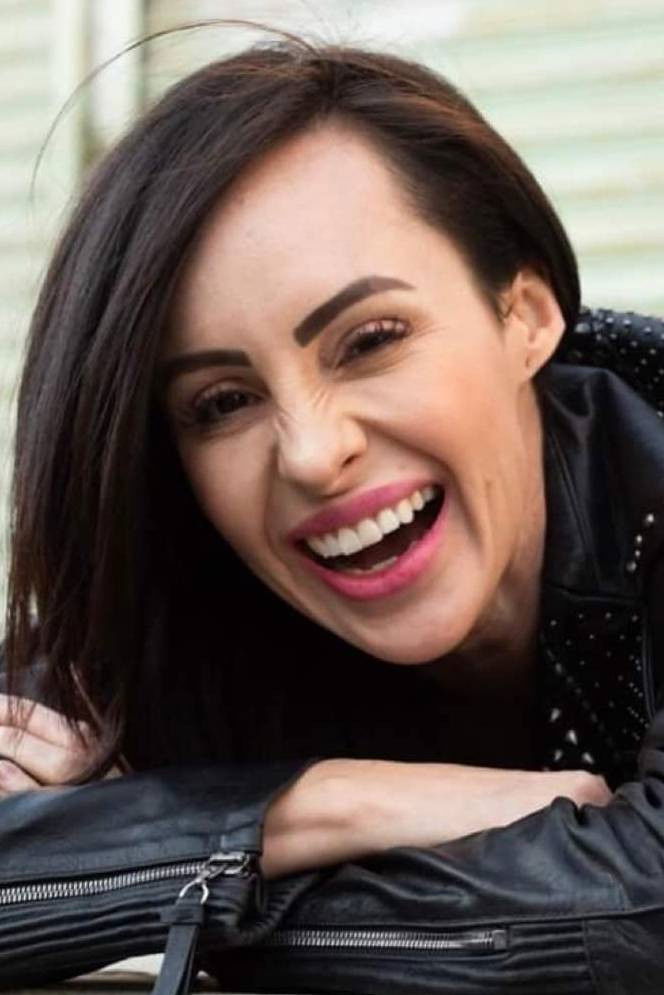 et billede af Skarlet Olivet