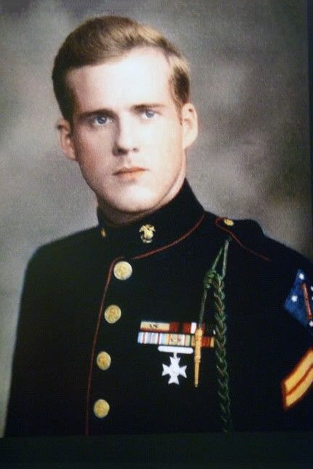 et billede af Eugene Sledge