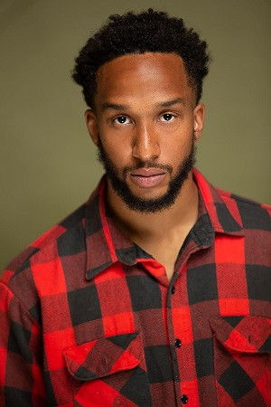 et billede af Lawrence Whitaker