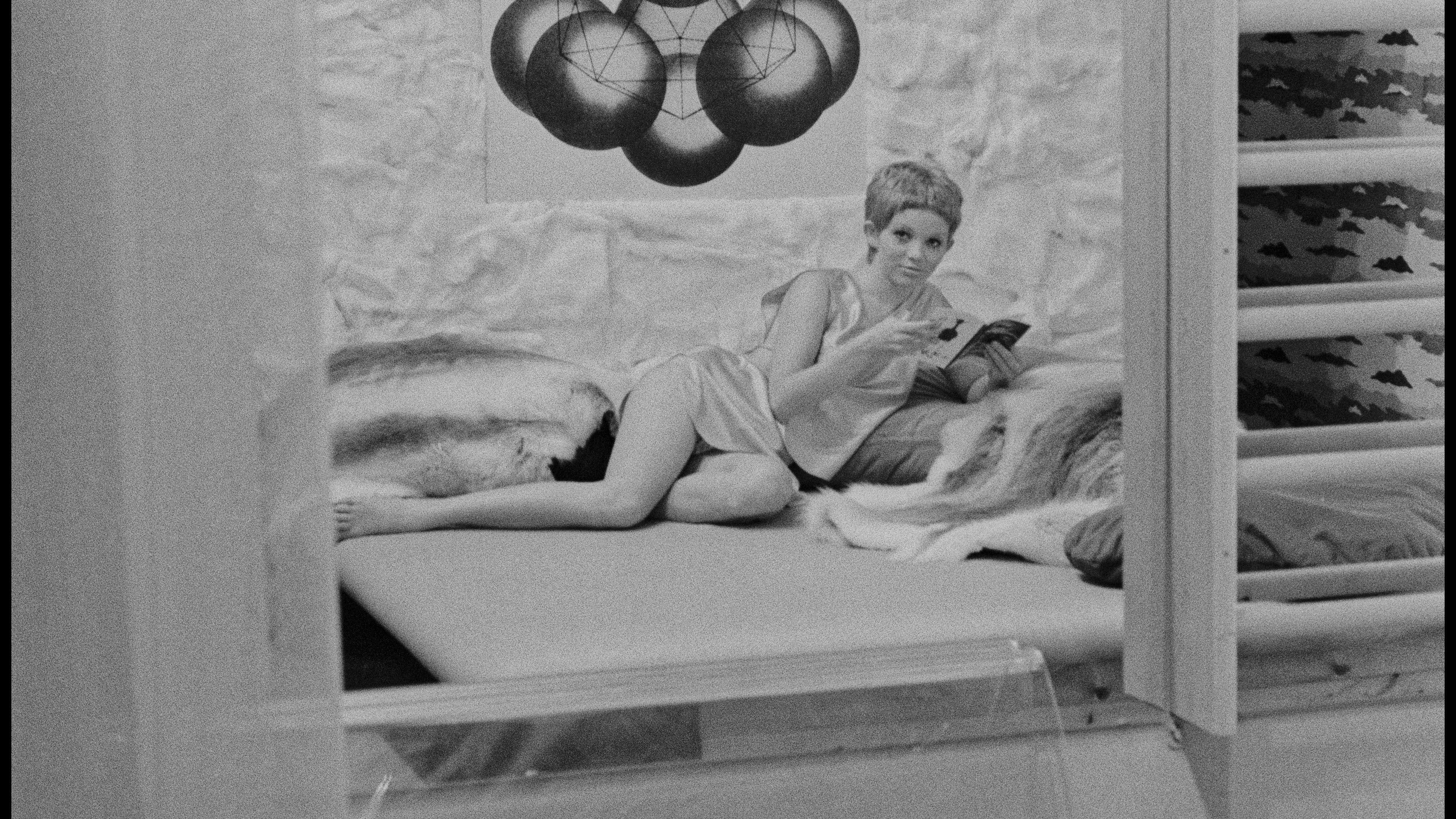 Time of Roses (1969)