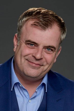 et billede af Simon Gregson