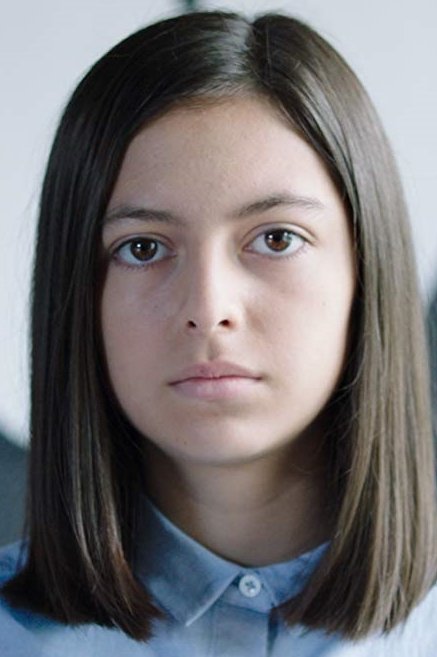 Lowena McDonell | Alice