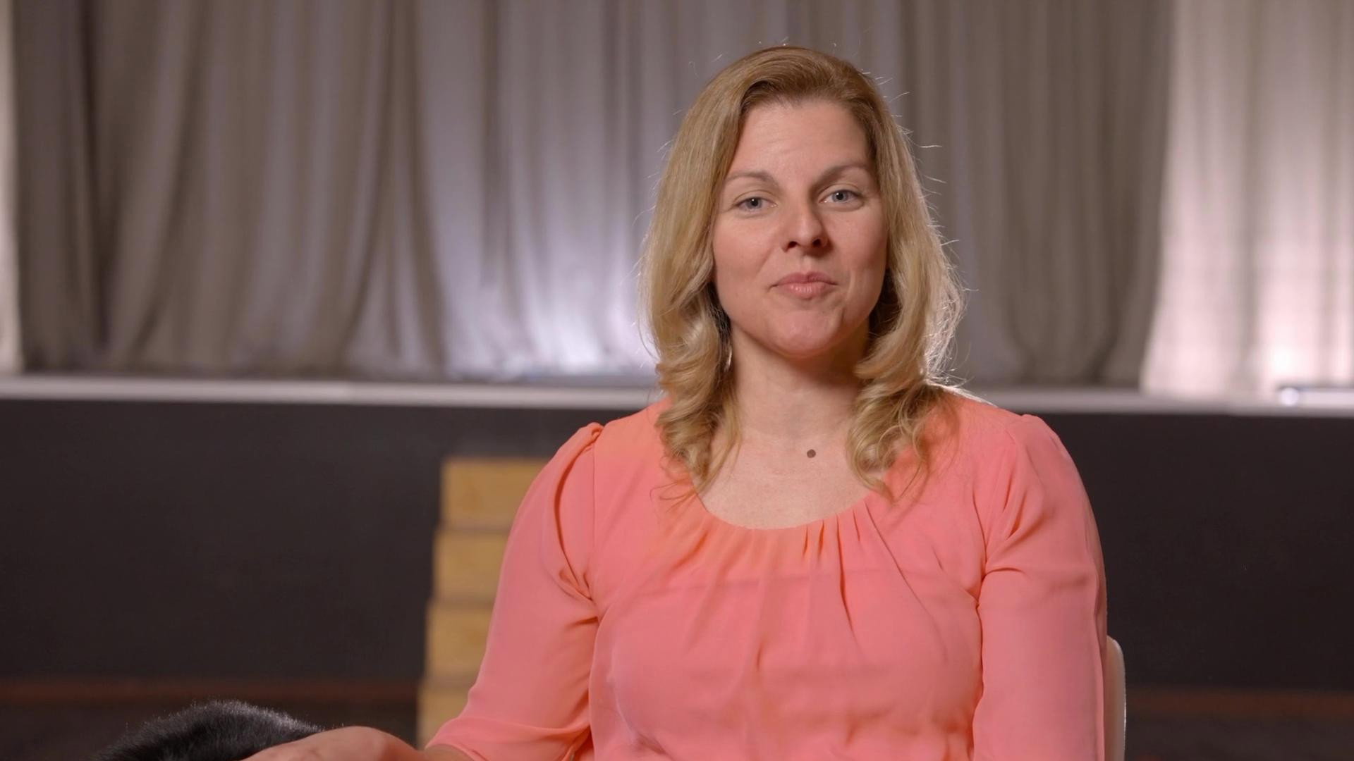 The Secret Life of Dancing Dogs S01E04 backdrop