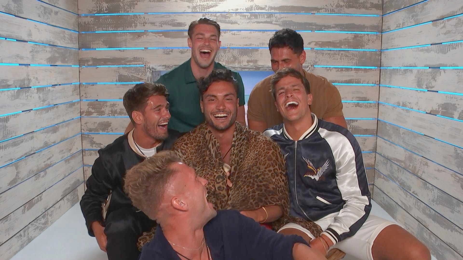 Love Island Season 8 :Episode 27  Unseen Bits 4