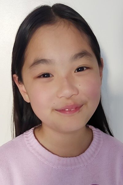 et billede af Eugénie You