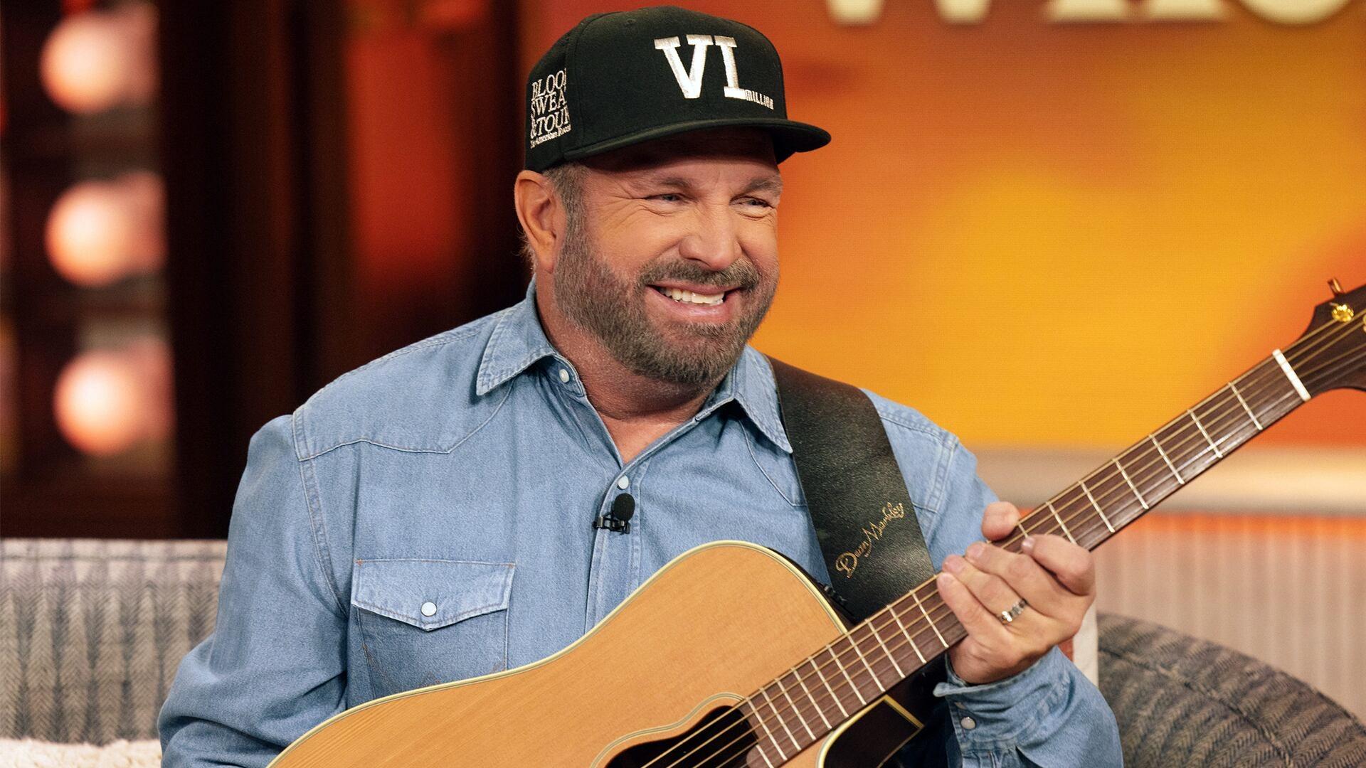 The Kelly Clarkson Show Season 5 :Episode 26  Garth Brooks, Lawrence Zarian