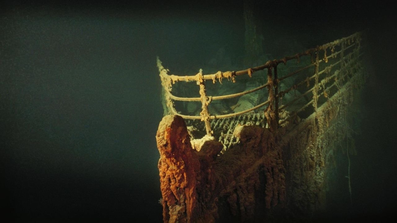 Save The Titanic : Treasures From The Deep