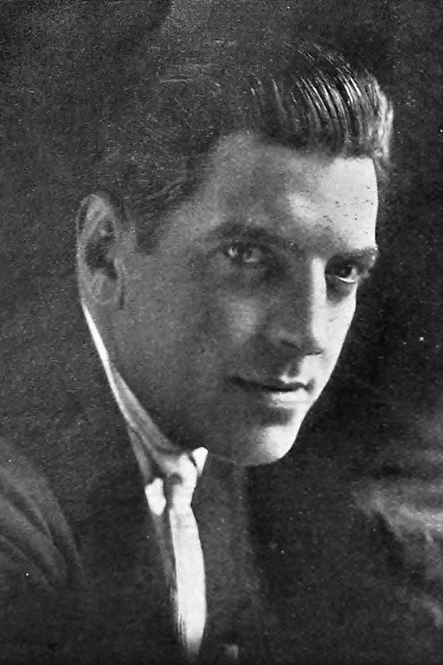 et billede af Alan Roscoe