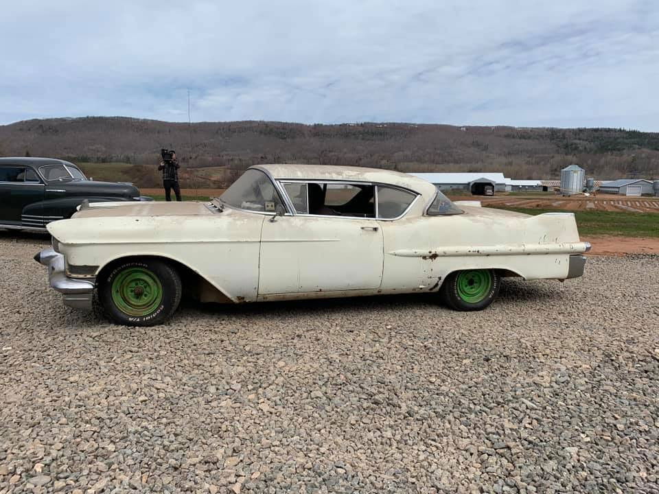 Bad Chad Customs S02E01 backdrop