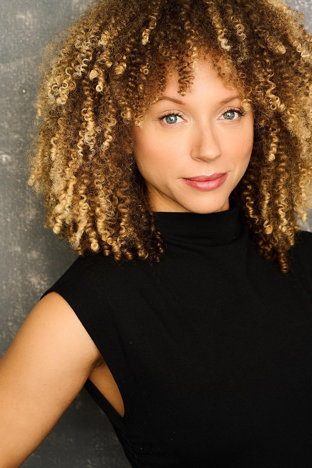 et billede af Alicia S Mason