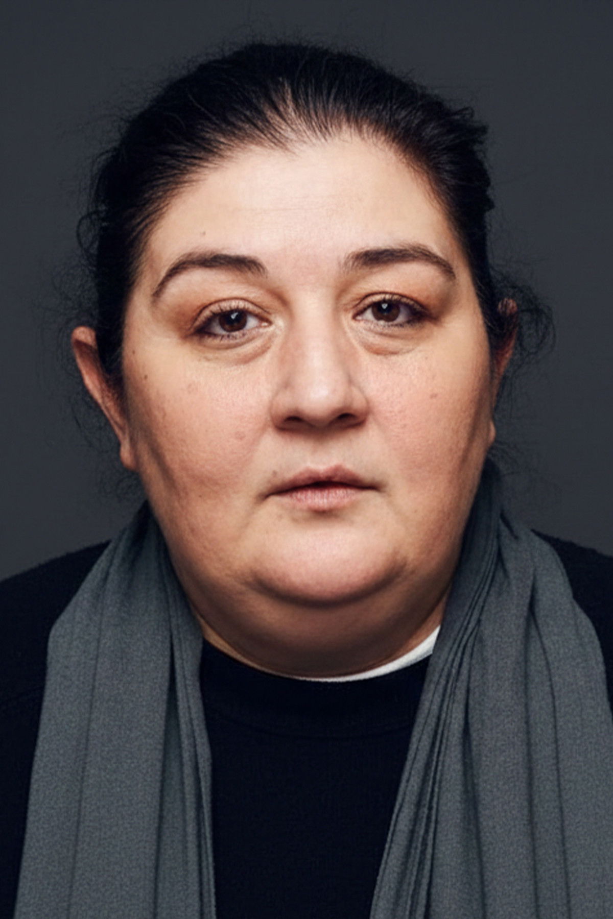 et billede af Meral Okay