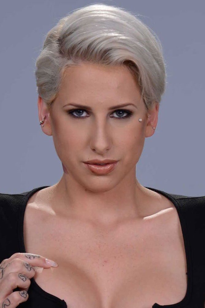 et billede af Dylan Phoenix