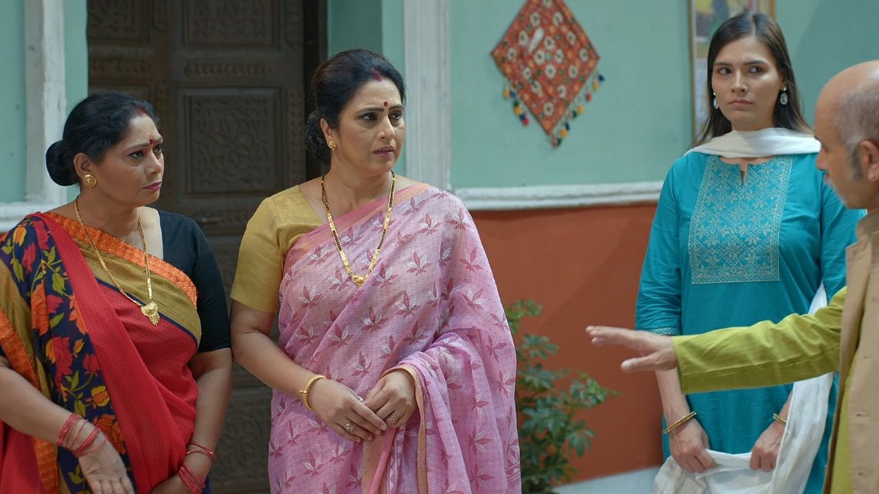 Thumbnail for Lag Toh Nahi Rahe Hain Season 1 Episode 2