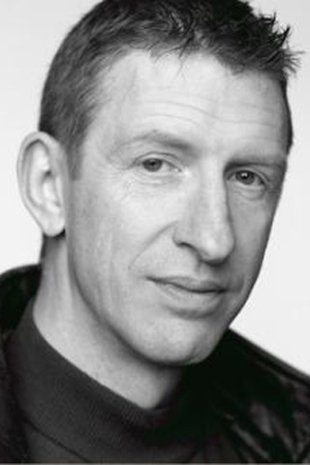 et billede af Greg Kramer