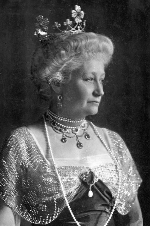 et billede af Augusta Victoria of Schleswig-Holstein