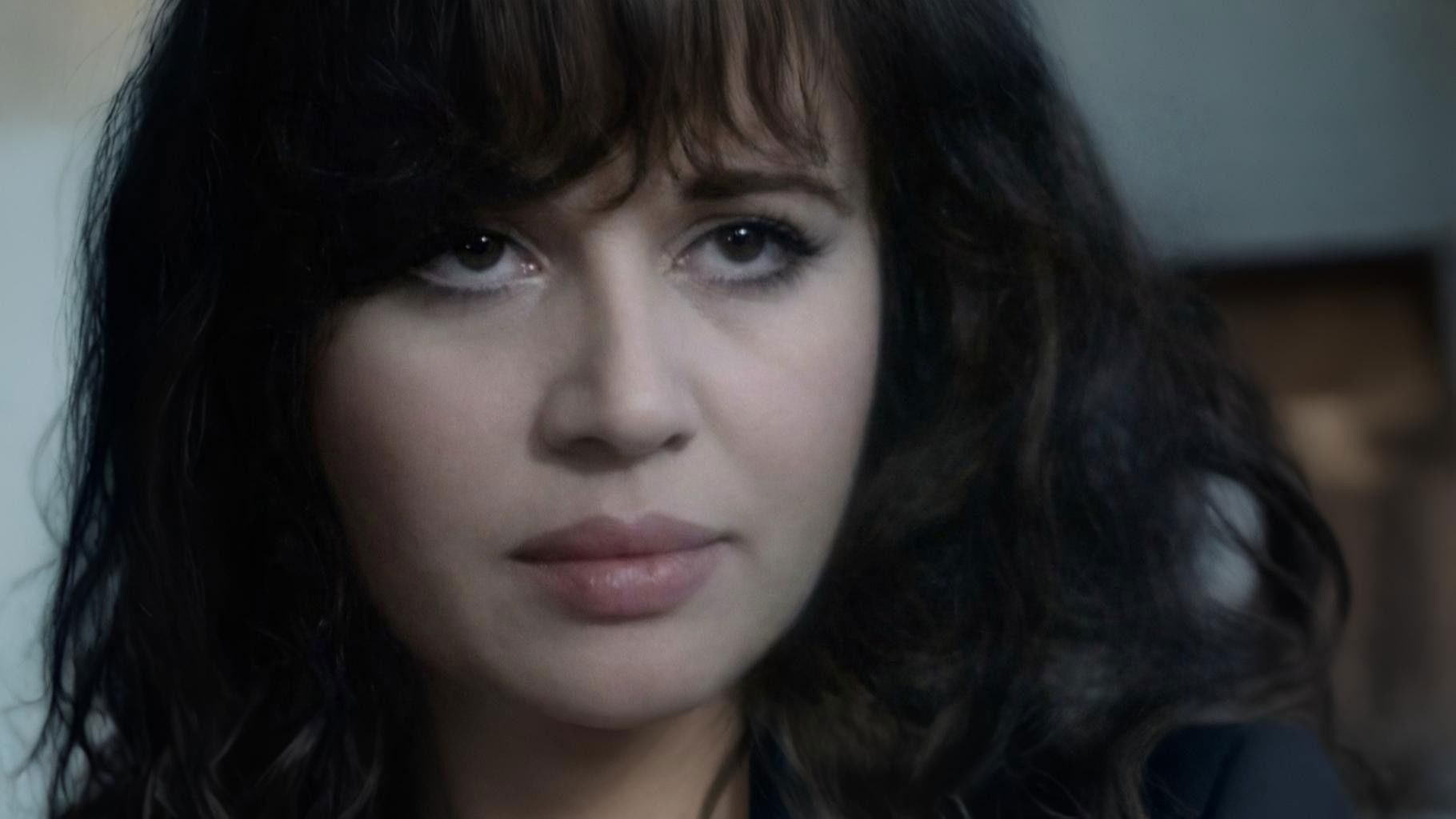 O Lovely Life backdrop image