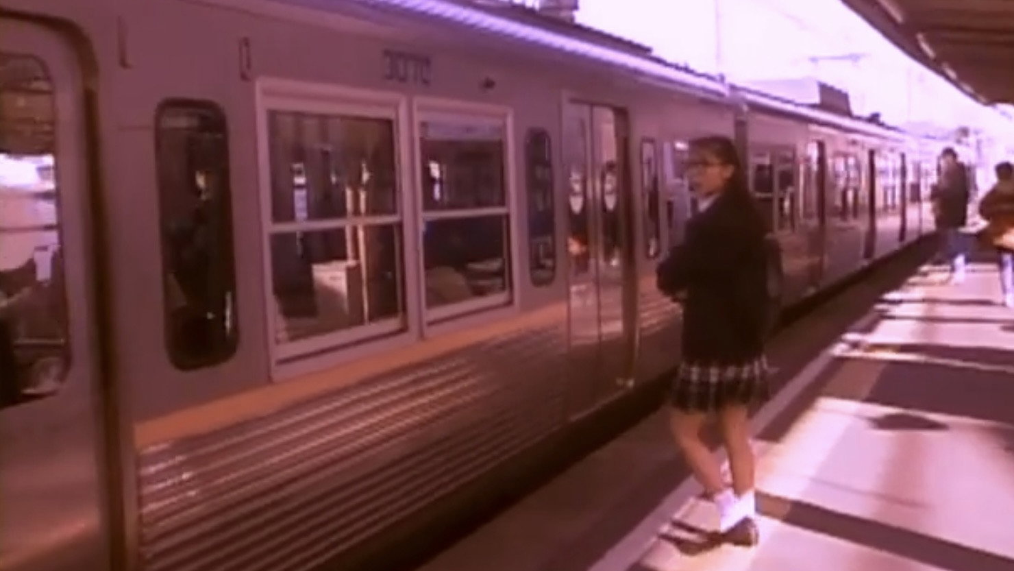 Keikoku! Nozoki ari.