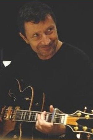 et billede af Pierre Jaconelli