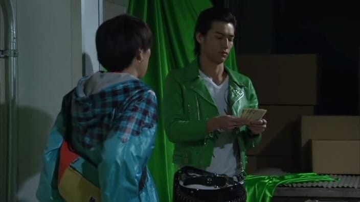 Kamen Rider Season 21 :Episode 31  Repaying a Favor, Scheme, Purple Medals