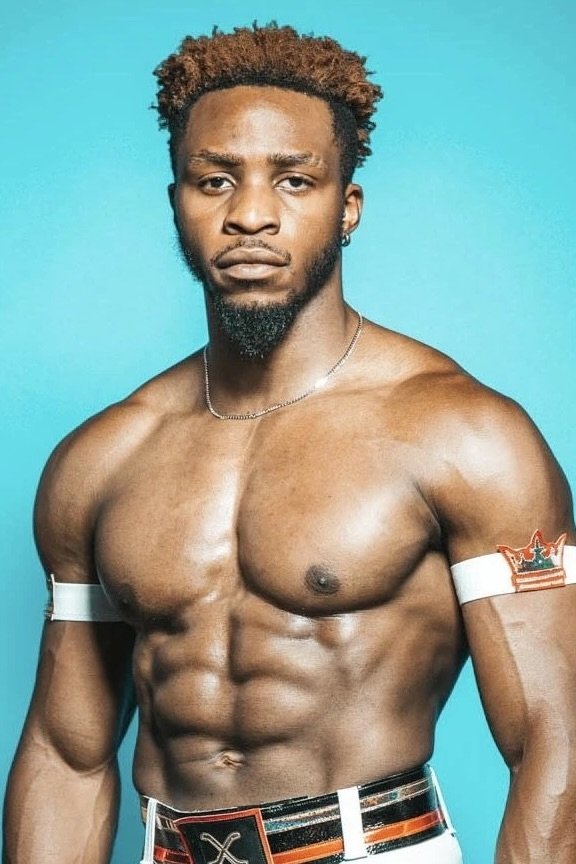 et billede af Edris Enofe