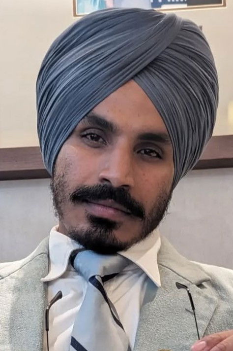 et billede af Davinder Singh Gill