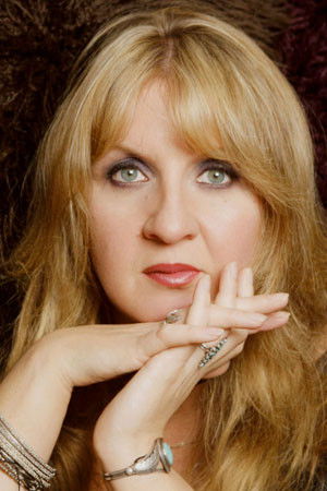 et billede af Deborah Bonham