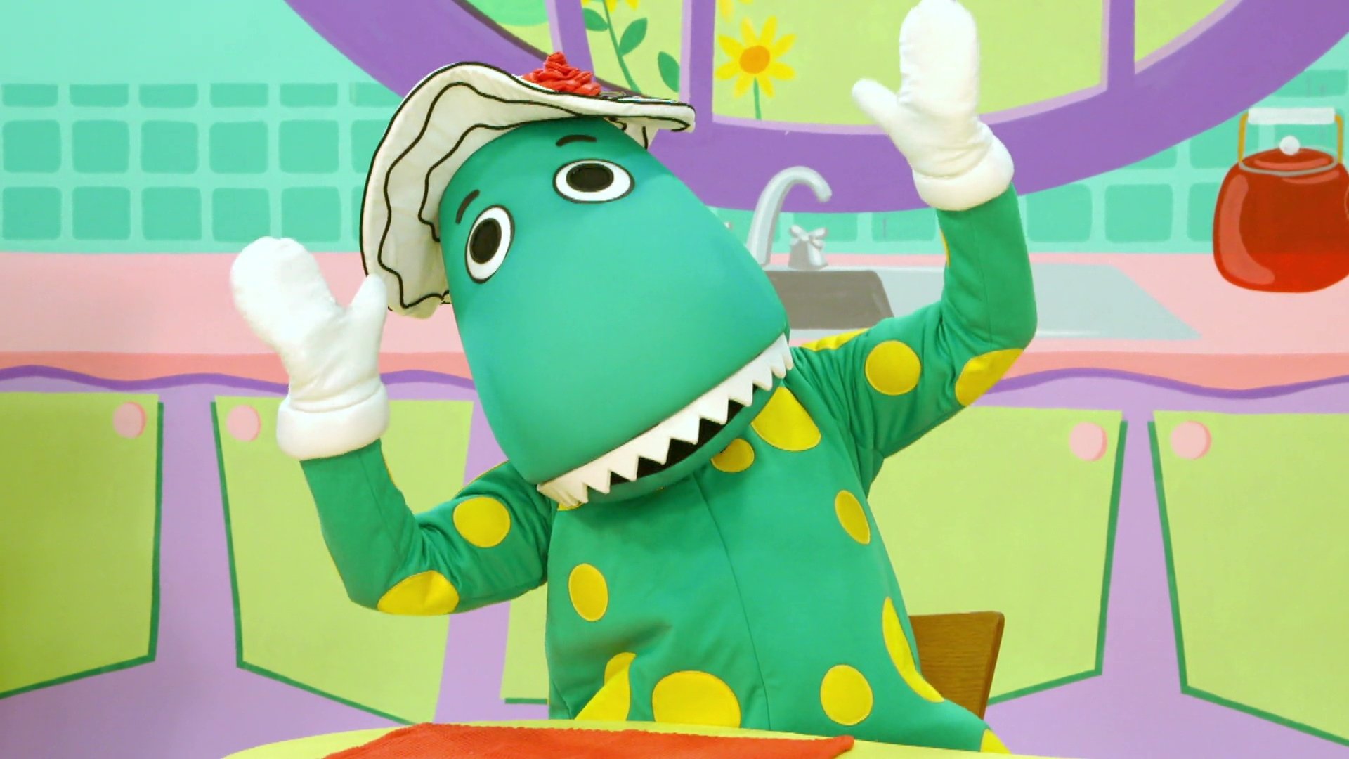 Thumbnail for Simon Goes Quackers! Season 1 Episode 8