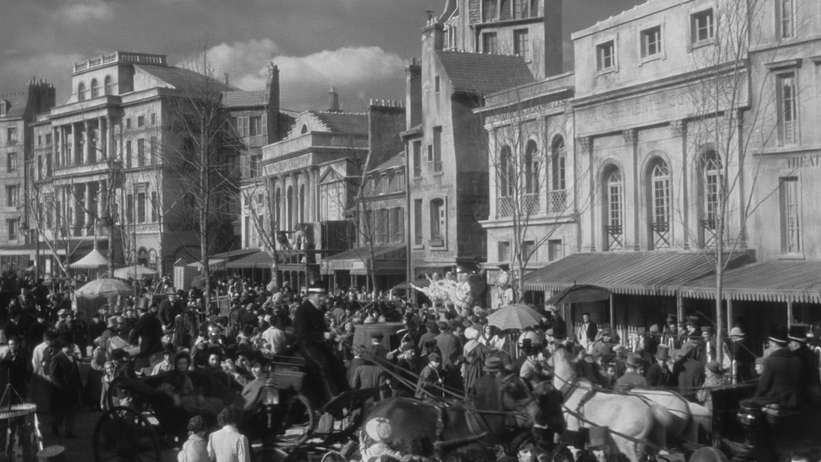 Image du film Les Enfants du paradis, 1ère partie - Première époque : boulevard du Crime rjpsqlwqp10bcxrqxr6iv4qejmwjpg