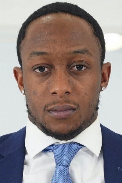 et billede af Stanley Long