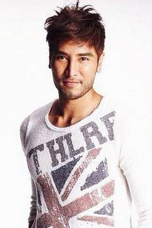 et billede af Mirza Atif Ali Baig