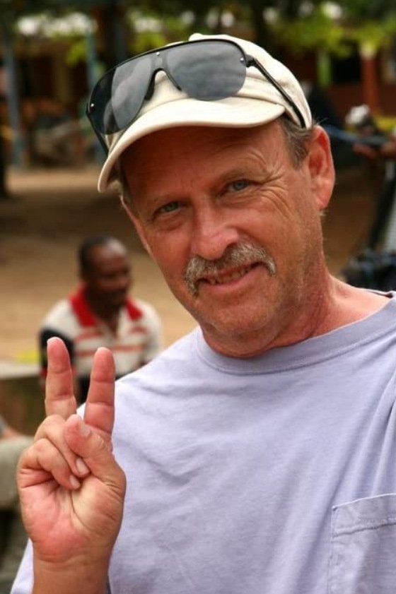 et billede af Barry Opper